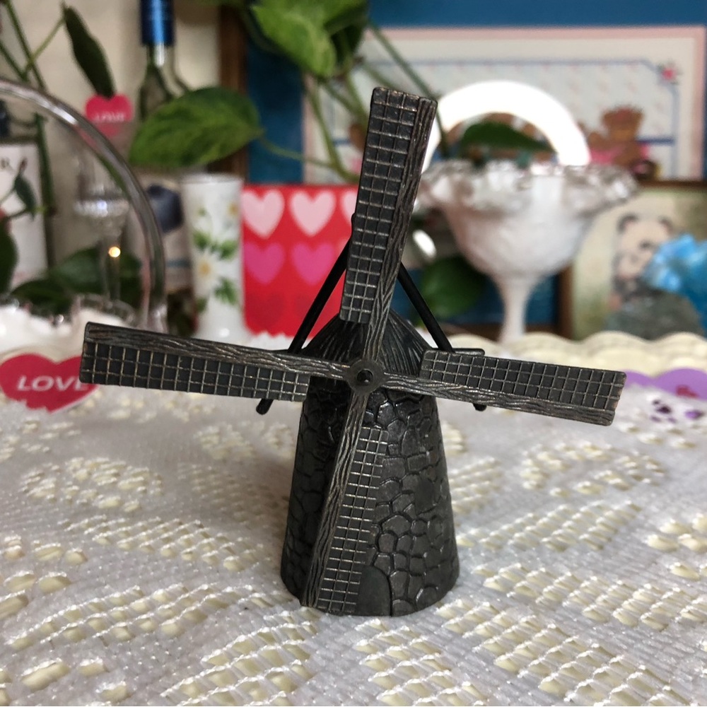 Vintage metal pencil sharpener